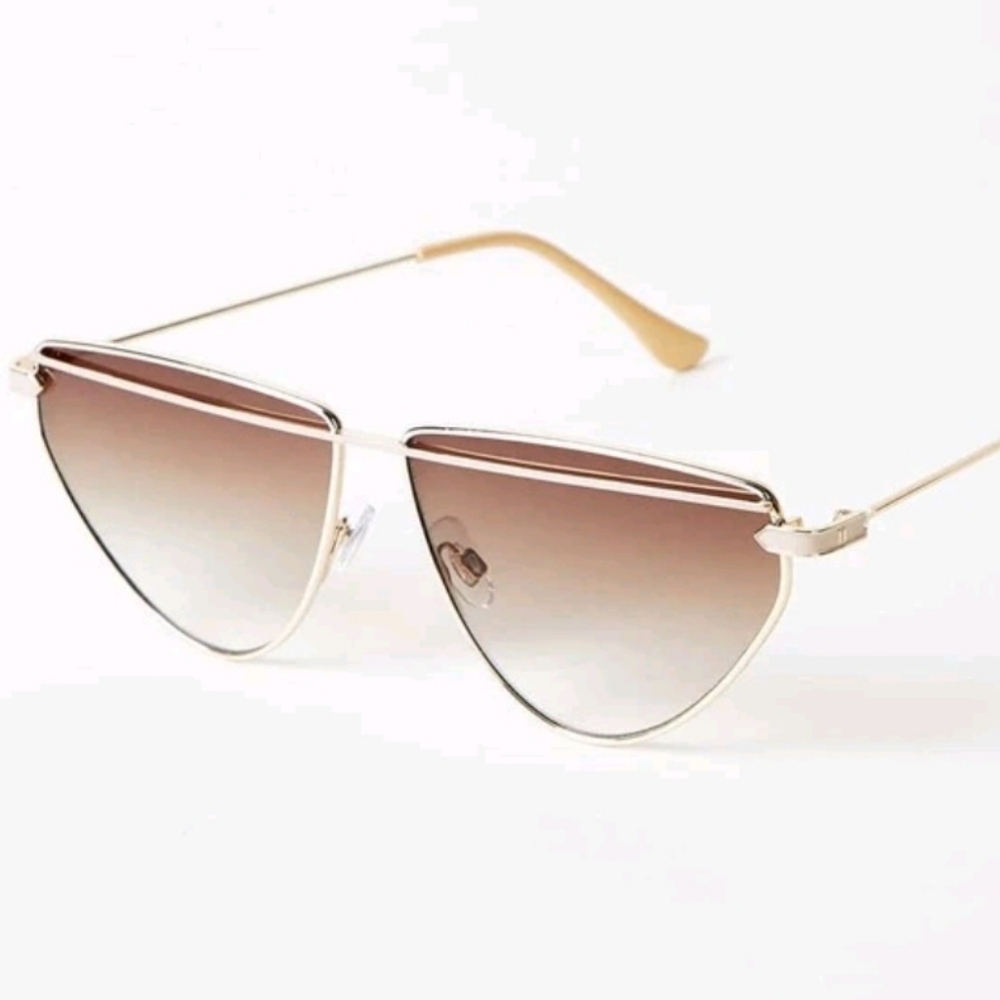 Trendy glasses